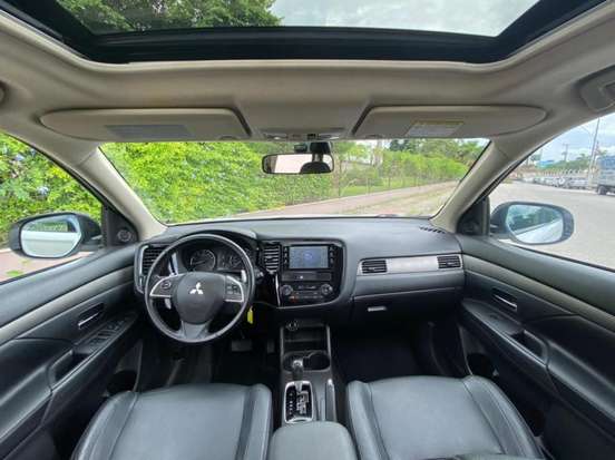 MITSUBISHI-OUTLANDER-2.0 16V GASOLINA 4P AUTOMÁTICO MITSUBISHI-OUTLANDER-2013