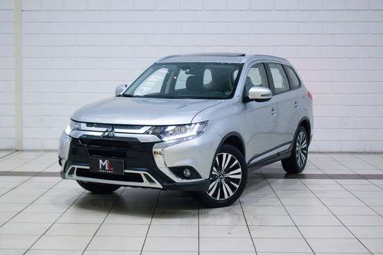 MITSUBISHI-OUTLANDER-2018