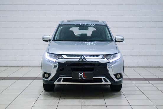 MITSUBISHI-OUTLANDER-2018