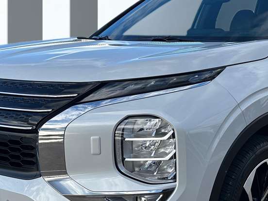 MITSUBISHI-OUTLANDER-2.4 PHEV SIGNATURE S-AWC DHT MITSUBISHI-OUTLANDER-2025