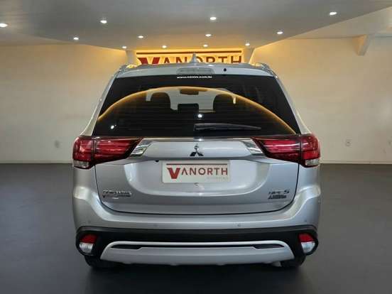 MITSUBISHI-OUTLANDER-3.0 MIVEC V6 GASOLINA HPE-S AWD AUTOMÁTICO MITSUBISHI-OUTLANDER-2020