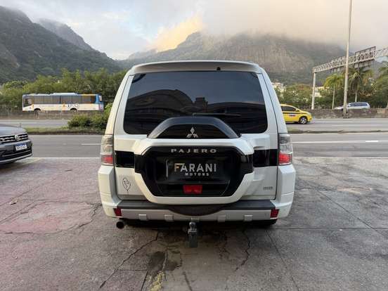 MITSUBISHI-PAJERO FULL-3.2 HPE 4X4 16V TURBO INTERCOOLER DIESEL 4P AUTOMÁTICO MITSUBISHI-PAJERO FULL-2014