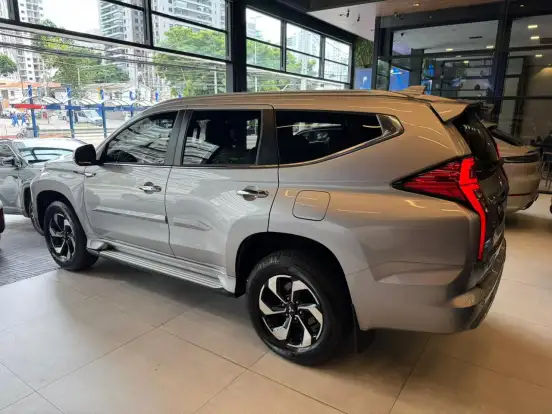 MITSUBISHI-PAJERO SPORT-2024