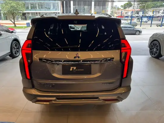 MITSUBISHI-PAJERO SPORT-2024