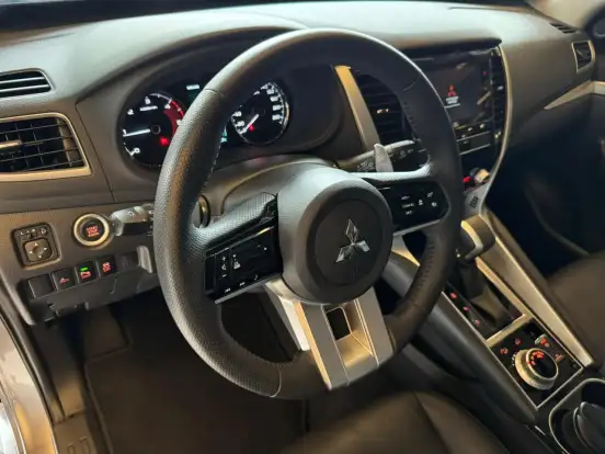 MITSUBISHI-PAJERO SPORT-2024