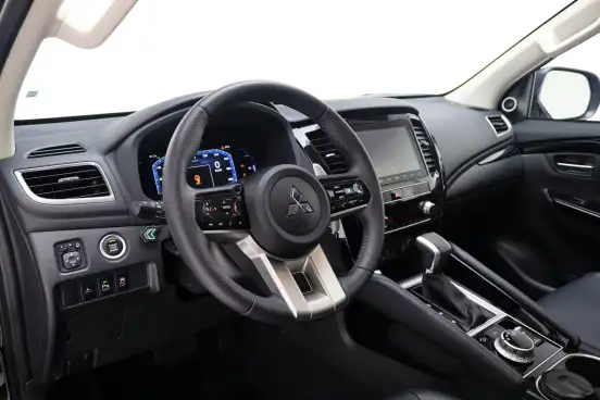 MITSUBISHI-PAJERO SPORT-2024