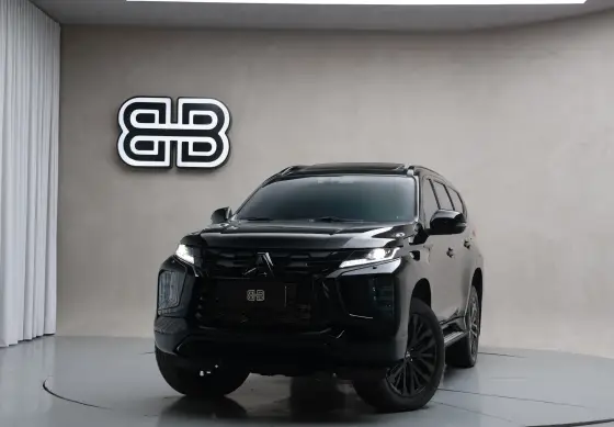 MITSUBISHI PAJERO SPORT 2.4 16V MIVEC TURBO DIESEL LEGEND BLACK AWD AUTOMÁTICO
