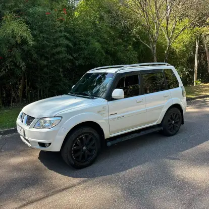 MITSUBISHI-PAJERO TR4-2013