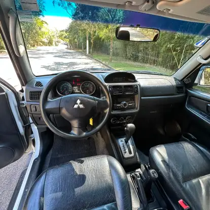 MITSUBISHI-PAJERO TR4-2013