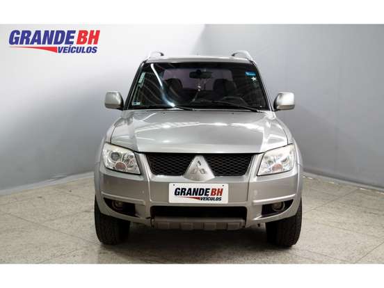 MITSUBISHI-PAJERO TR4-2013