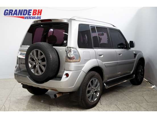 MITSUBISHI-PAJERO TR4-2.0 4X2 16V 140CV FLEX 4P AUTOMÁTICO MITSUBISHI-PAJERO TR4-2013