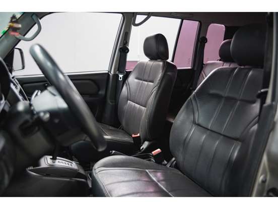 MITSUBISHI-PAJERO TR4-2013