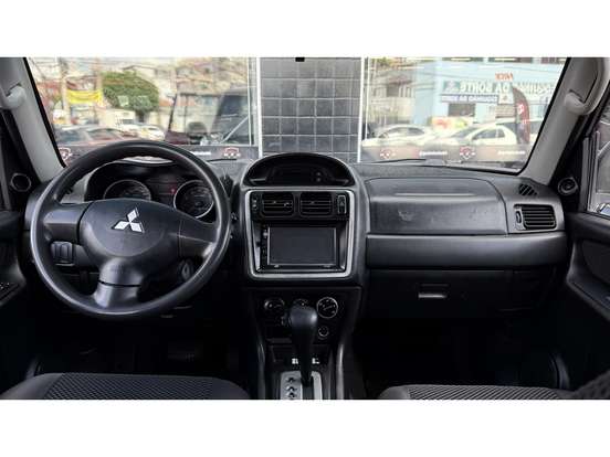 MITSUBISHI-PAJERO TR4-2010