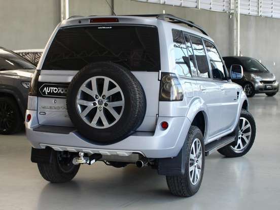 MITSUBISHI-PAJERO TR4-2.0 4X4 16V 140CV FLEX 4P AUTOMÁTICO MITSUBISHI-PAJERO TR4-2013