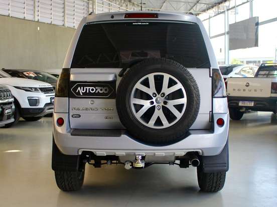 MITSUBISHI-PAJERO TR4-2013