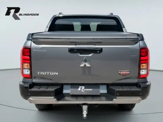 MITSUBISHI-TRITON-2026