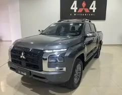 MITSUBISHI TRITON 2.4 BITURBO DIESEL CD HPE 4X4 AUTOMÁTICO MITSUBISHI TRITON 2.4 BITURBO DIESEL CD HPE 4X4 AUTOMÁTICO