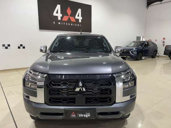 MITSUBISHI-TRITON-2025