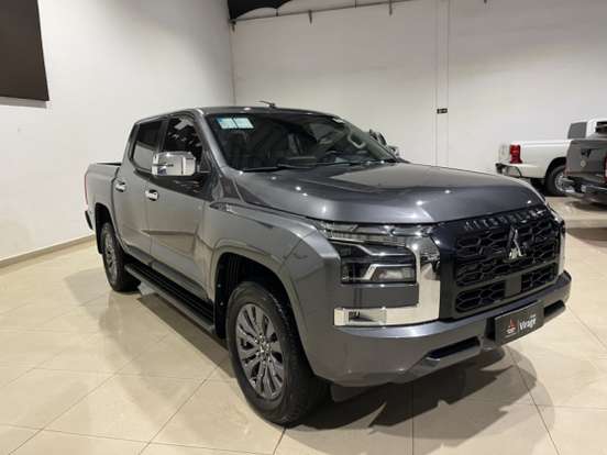 MITSUBISHI-TRITON-2.4 BITURBO DIESEL CD HPE 4X4 AUTOMÁTICO MITSUBISHI-TRITON-2025