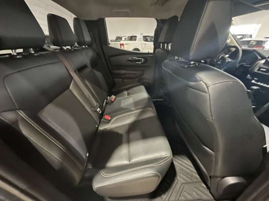MITSUBISHI-TRITON-2.4 BITURBO DIESEL CD HPE 4X4 AUTOMÁTICO MITSUBISHI-TRITON-2025