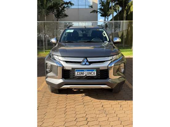 MITSUBISHI-TRITON-2.4 BITURBO DIESEL CD HPE 4X4 AUTOMÁTICO MITSUBISHI-TRITON-2024