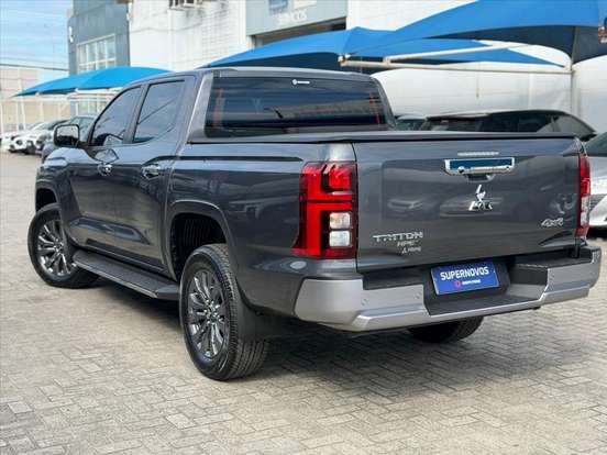 MITSUBISHI-TRITON-2.4 BITURBO DIESEL CD HPE-S 4X4 AUTOMÁTICO MITSUBISHI-TRITON-2025