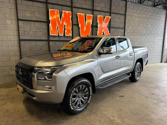 MITSUBISHI TRITON 2.4 BITURBO DIESEL CD HPE-S 4X4 AUTOMÁTICO