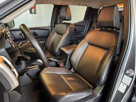 MITSUBISHI-TRITON-2.4 BITURBO DIESEL CD HPE-S 4X4 AUTOMÁTICO MITSUBISHI-TRITON-2025