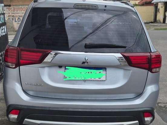MITSUBISHI-OUTLANDER-2.0 16V GASOLINA 4P AUTOMÁTICO MITSUBISHI-OUTLANDER-2016