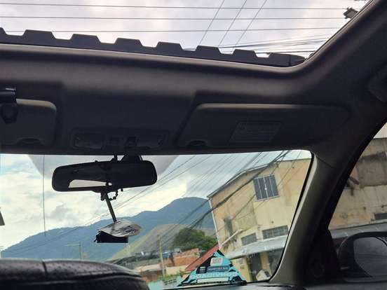 MITSUBISHI-OUTLANDER-2.0 16V GASOLINA 4P AUTOMÁTICO MITSUBISHI-OUTLANDER-2016