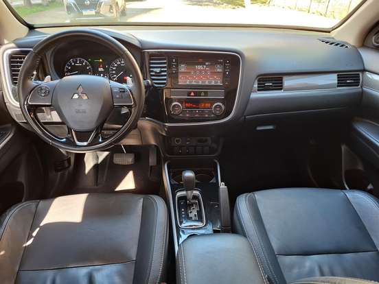 MITSUBISHI-OUTLANDER-2.0 MIVEC GASOLINA HPE AUTOMÁTICO MITSUBISHI-OUTLANDER-2018