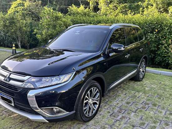 MITSUBISHI-OUTLANDER-3.0 GT 4X4 V6 24V GASOLINA 4P AUTOMÁTICO MITSUBISHI-OUTLANDER-2018