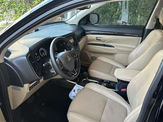 MITSUBISHI-OUTLANDER-3.0 GT 4X4 V6 24V GASOLINA 4P AUTOMÁTICO MITSUBISHI-OUTLANDER-2018