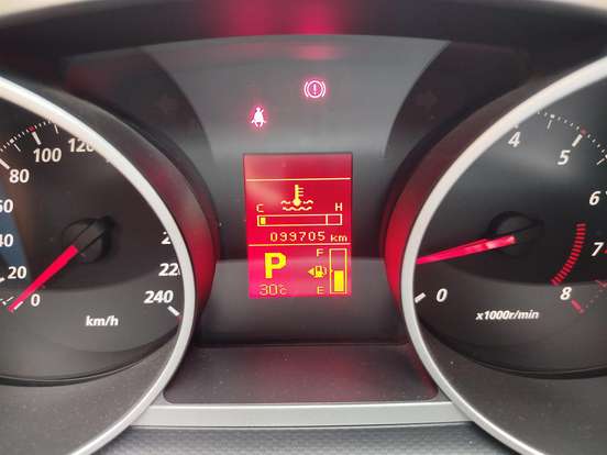 MITSUBISHI-OUTLANDER-2009