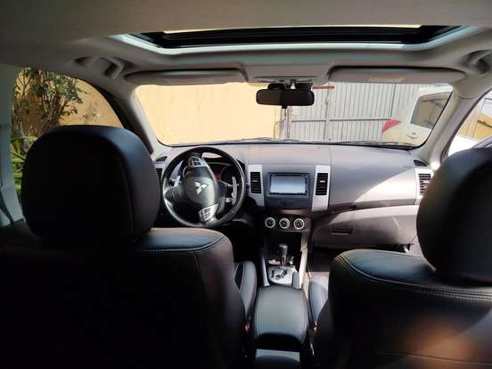 MITSUBISHI-OUTLANDER-3.0 GT 4X4 V6 24V GASOLINA 4P AUTOMÁTICO MITSUBISHI-OUTLANDER-2009