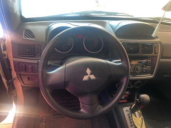 MITSUBISHI-PAJERO TR4-2.0 4X4 16V 140CV FLEX 4P AUTOMÁTICO MITSUBISHI-PAJERO TR4-2010