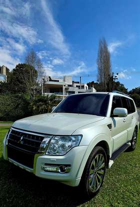 MITSUBISHI-PAJERO-2018