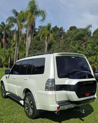 MITSUBISHI-PAJERO-2018