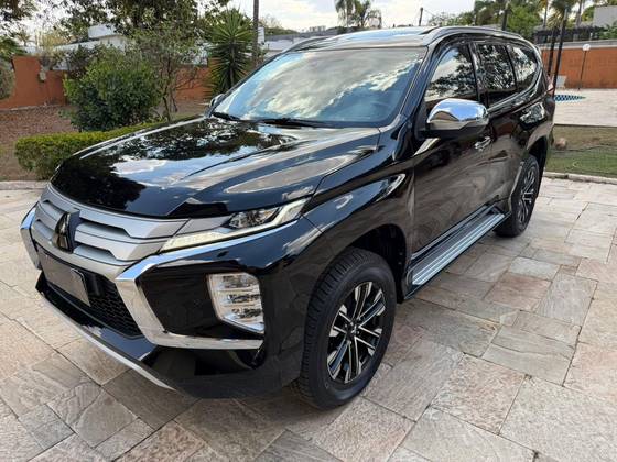 MITSUBISHI PAJERO SPORT 2.4 16V MIVEC TURBO DIESEL HPE-S AWD AUTOMÁTICO