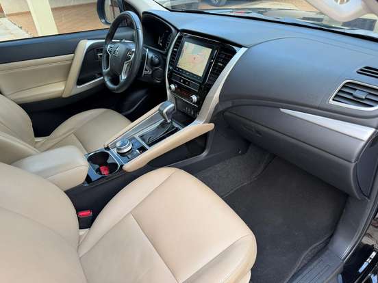 MITSUBISHI-PAJERO SPORT-2020