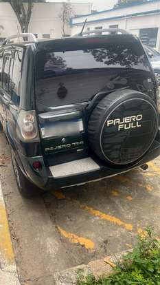 MITSUBISHI-PAJERO TR4-2.0 4X4 16V 140CV FLEX 4P AUTOMÁTICO MITSUBISHI-PAJERO TR4-2013