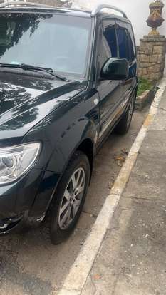 MITSUBISHI-PAJERO TR4-2.0 4X4 16V 140CV FLEX 4P AUTOMÁTICO MITSUBISHI-PAJERO TR4-2013