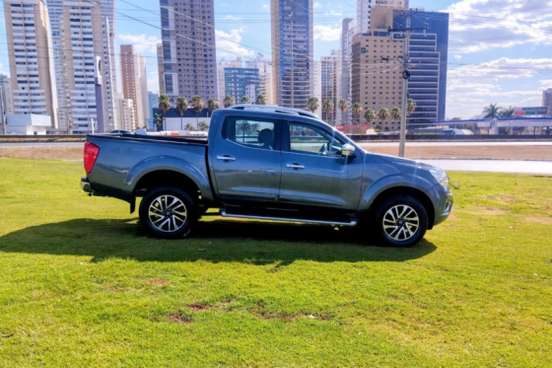 NISSAN-FRONTIER-2021