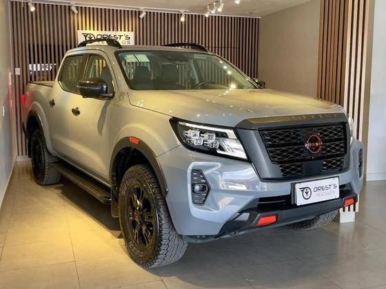 NISSAN FRONTIER 2.3 16V TURBO DIESEL PRO4X CD 4X4 AUTOMÁTICO