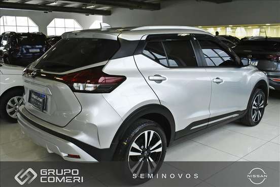 NISSAN-KICKS-2023
