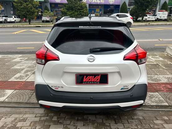 NISSAN-KICKS-1.6 16V FLEXSTART SV 4P XTRONIC NISSAN-KICKS-2017