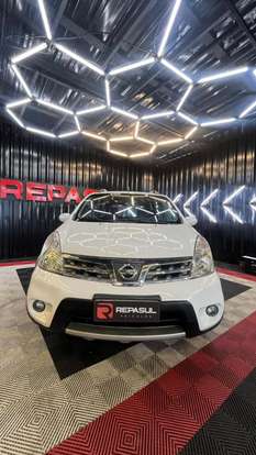 NISSAN-LIVINA-2013