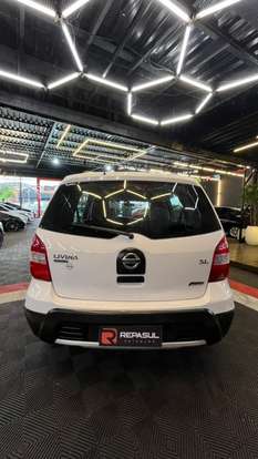 NISSAN-LIVINA-2013