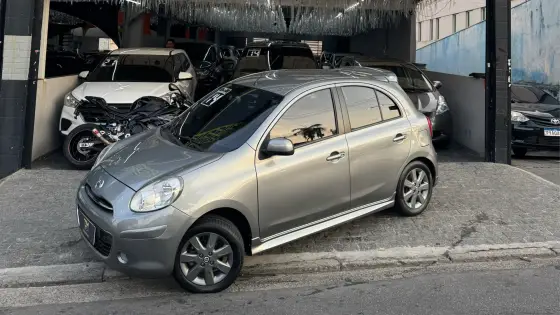NISSAN MARCH 1.6 SR 16V FLEX 4P MANUAL