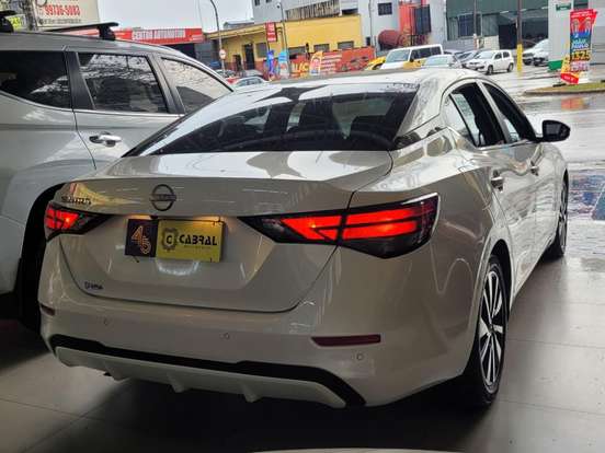 NISSAN-SENTRA-2024